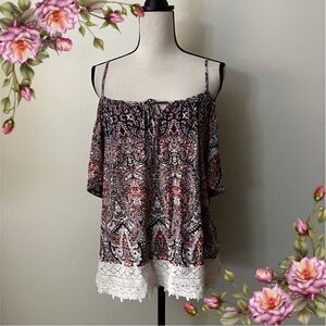Maurice’s could shoulder short sleeve paisley lace detailed loose fit blouse